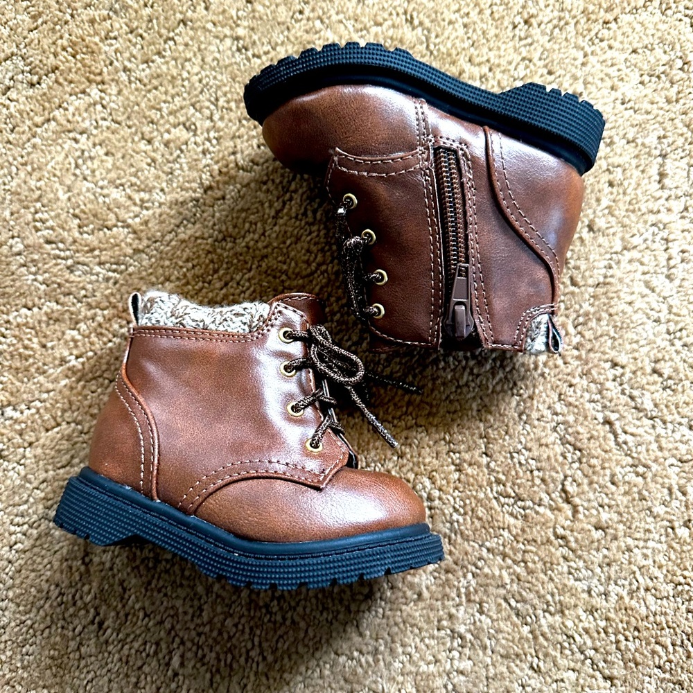 Wonder Nation Boots
Size 3 baby girl boots